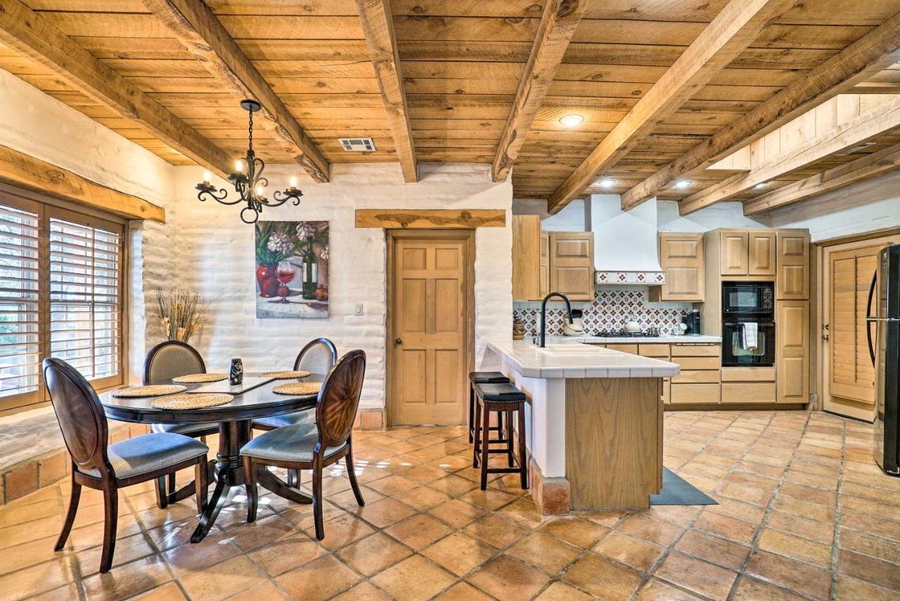 Las Cruces Home La Casa Blanca With Courtyard Экстерьер фото