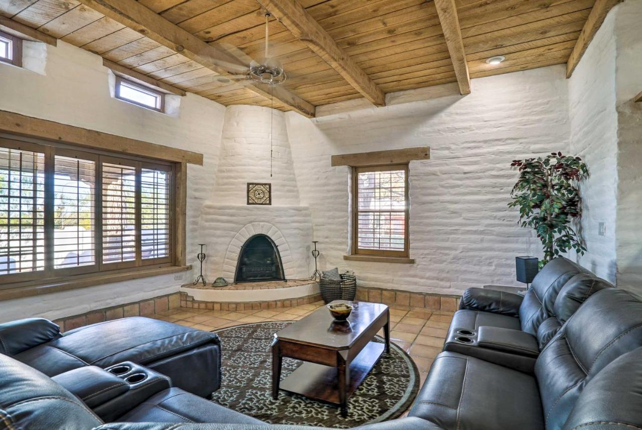 Las Cruces Home La Casa Blanca With Courtyard Экстерьер фото