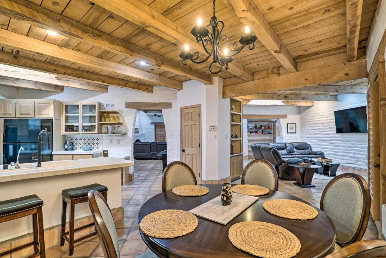 Las Cruces Home La Casa Blanca With Courtyard Экстерьер фото